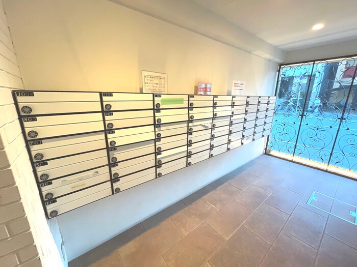 ﾁｻﾝﾏﾝｼﾖﾝ新大阪１０番館(704)の物件外観写真