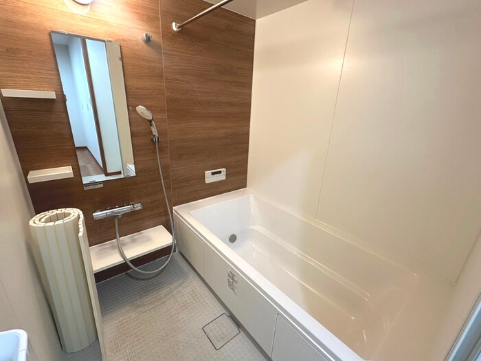 エピーク下中条A棟の物件内観写真