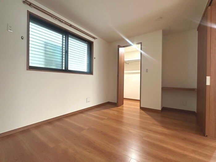 エピーク下中条A棟の物件内観写真