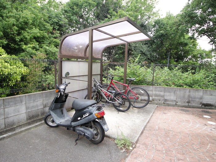 メゾンフロイデ三番館の物件外観写真