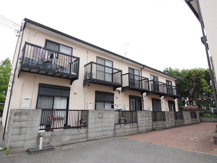 メゾンフロイデ三番館の物件外観写真