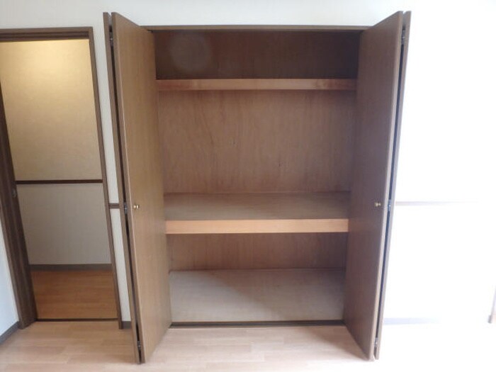 メゾンフロイデ三番館の物件内観写真