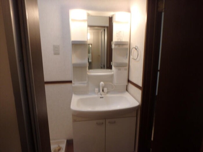 メゾンフロイデ三番館の物件内観写真