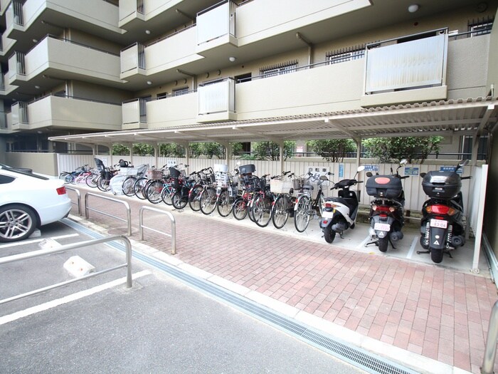 千里中央パ－クヒルズＪ棟(202)の物件外観写真