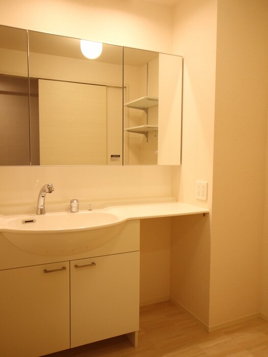 インペリアル田邊の物件内観写真