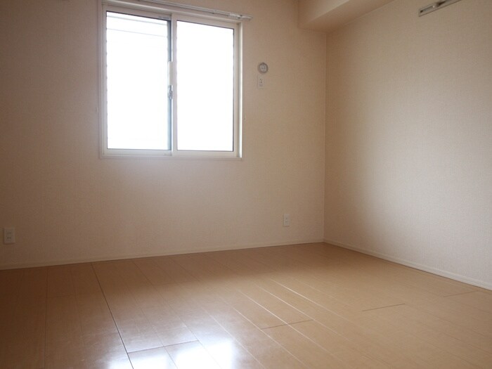 インペリアル田邊の物件内観写真