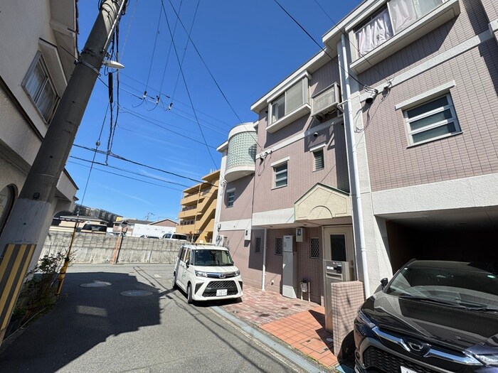 コンシェルジュの物件外観写真