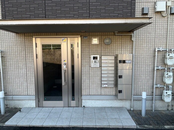 シュレイルの物件外観写真