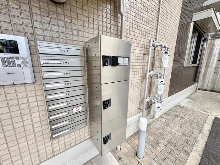 シュレイルの物件外観写真