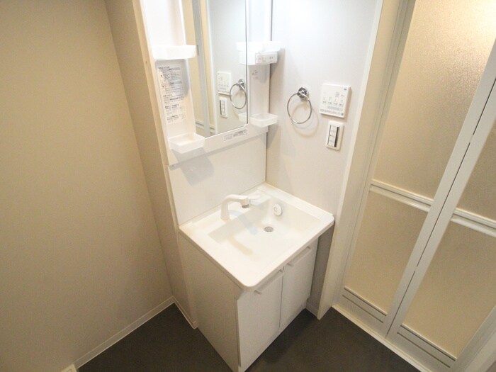 CRASTINE遠里小野の物件内観写真