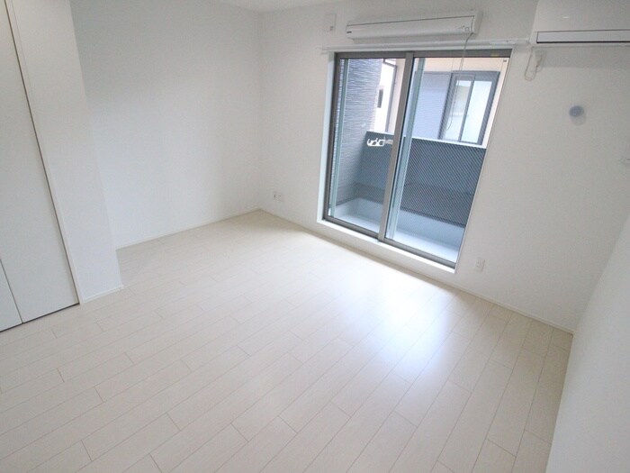 CRASTINE遠里小野の物件内観写真