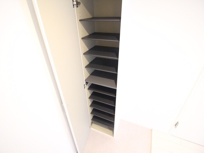 CRASTINE遠里小野の物件内観写真