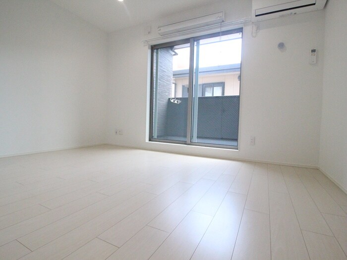 CRASTINE遠里小野の物件内観写真