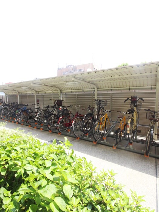 スプランディッド放出の物件外観写真