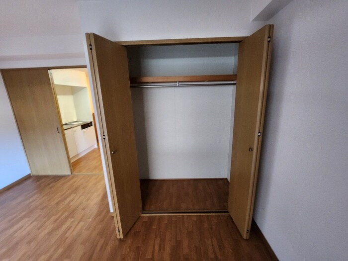 ﾌﾛ-ﾗﾙｺﾐｭﾆﾃｲ-ﾊﾟﾚｽさわらぎの物件内観写真