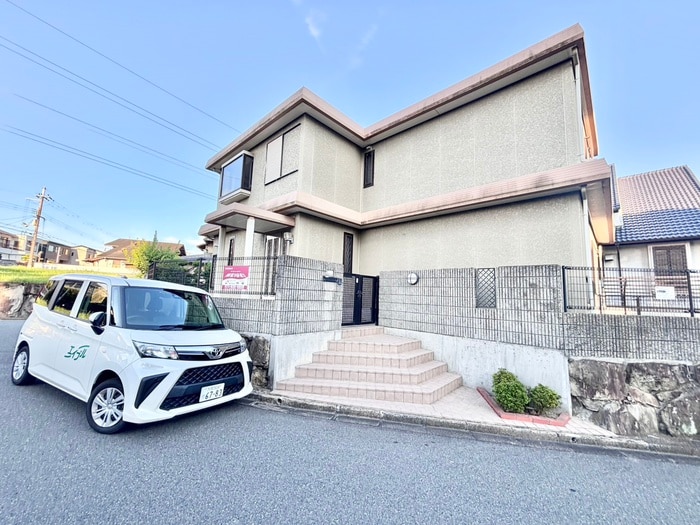 東香里南町貸家（15-18）の物件外観写真