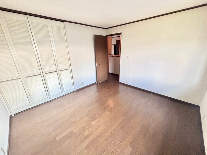 東香里南町貸家（15-18）の物件内観写真