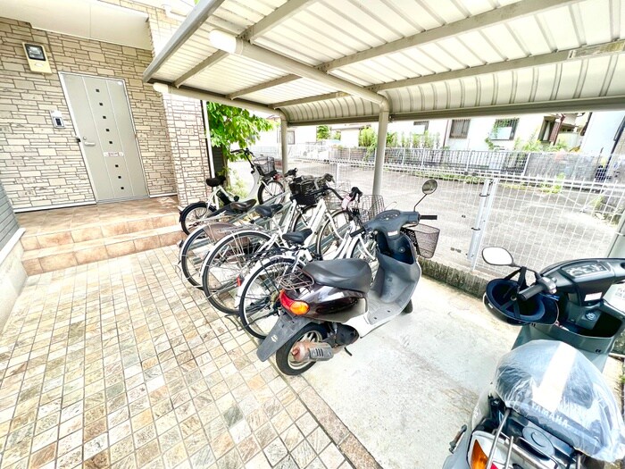 フェリーチェの物件外観写真