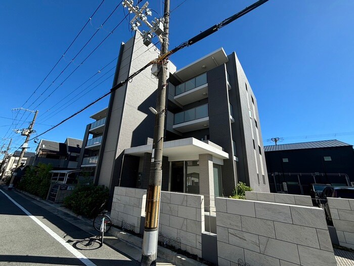 グランリールの物件外観写真