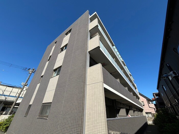 グランリールの物件外観写真