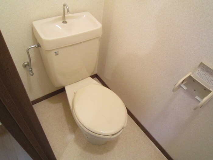 ヴィラウエストの物件内観写真