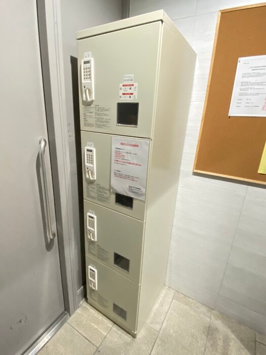 フレール烏丸五条の物件外観写真