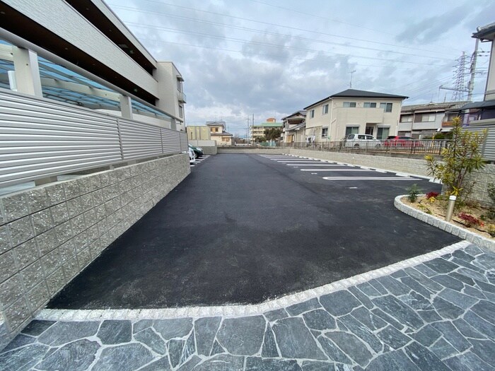 ユーウェルの物件外観写真