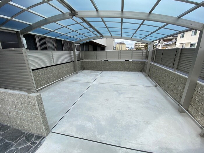 ユーウェルの物件外観写真