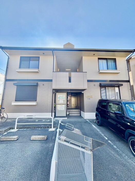 トークハウスの物件外観写真