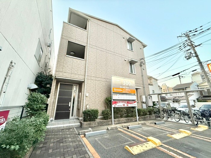 リヴェ－ル香里園の物件外観写真