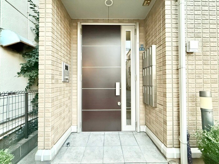 リヴェ－ル香里園の物件外観写真