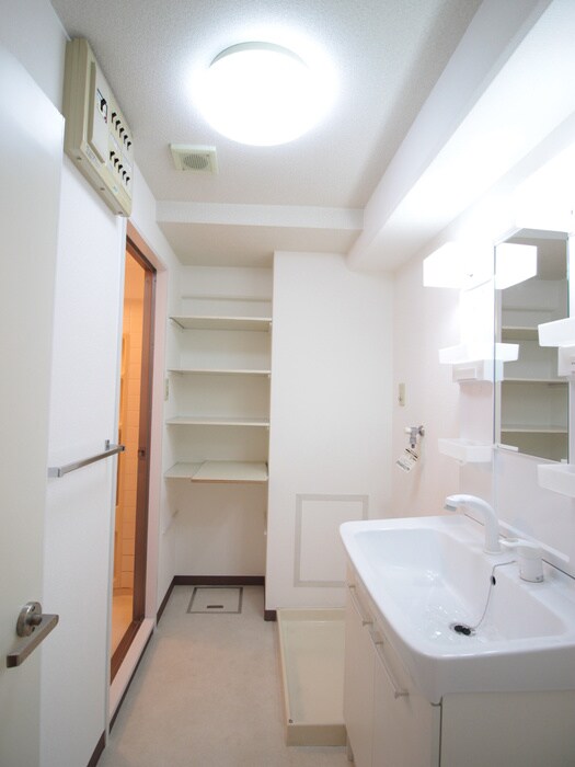 第二ﾄﾞｩエルなかせいの物件内観写真