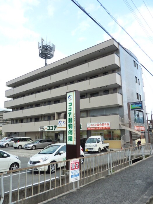 エレガントライフマンションの物件外観写真