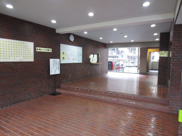 サンハイツ逆瀬川Ｃ棟（220）の物件外観写真