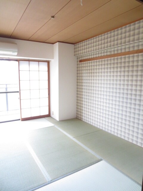 サンハイツ逆瀬川Ｃ棟（220）の物件内観写真