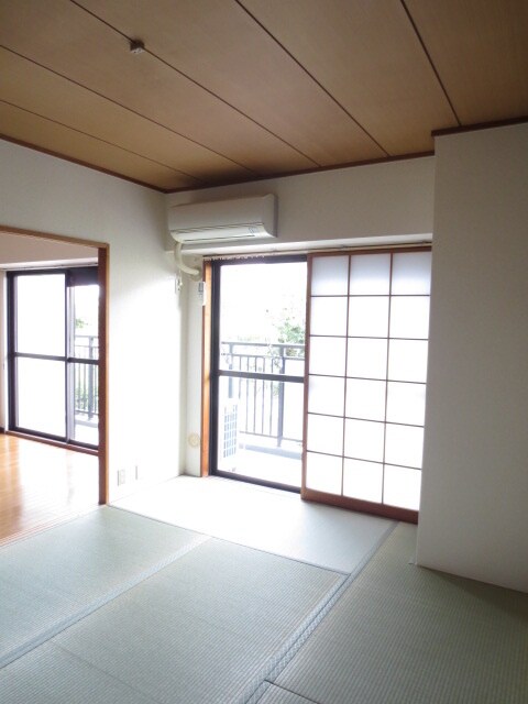 サンハイツ逆瀬川Ｃ棟（220）の物件内観写真