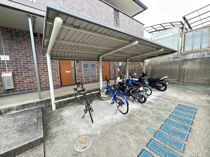 ベルシオン新川端の物件外観写真