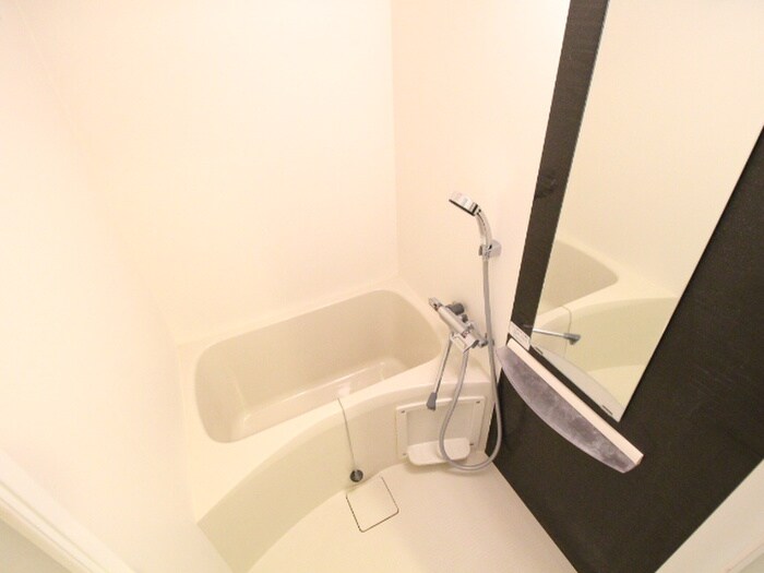 エスリード江坂グランツ（201）の物件内観写真