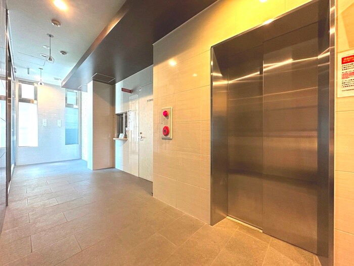 エスリード江坂グランツ（201）の物件外観写真