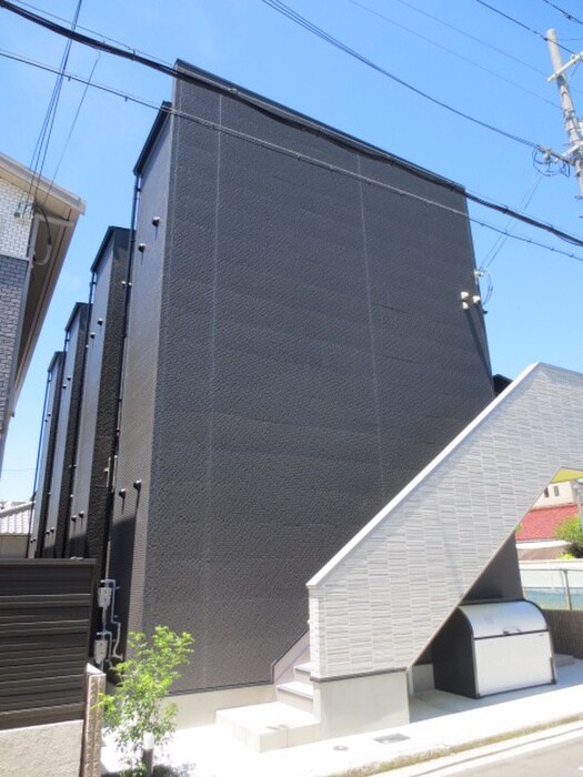 シュエット鳳の物件外観写真