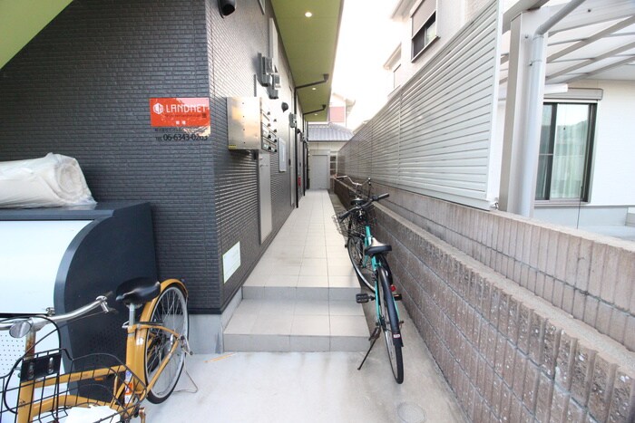 シュエット鳳の物件外観写真