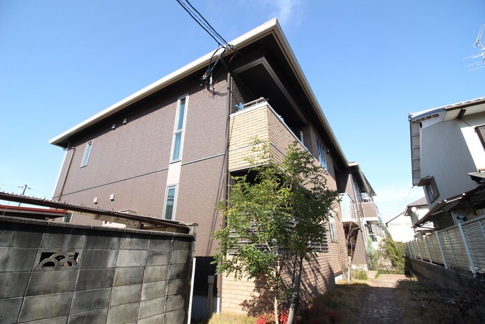 アラマガ　スプリングスの物件外観写真