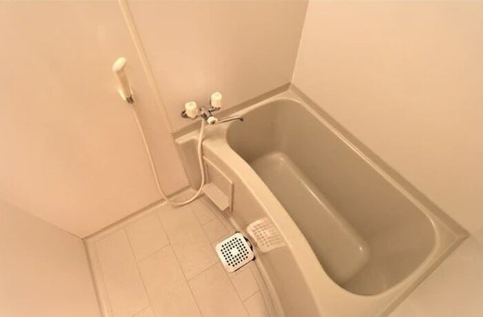 ルミエ－ル下條の物件内観写真