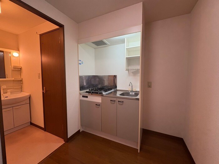 ルミエ－ル下條の物件内観写真