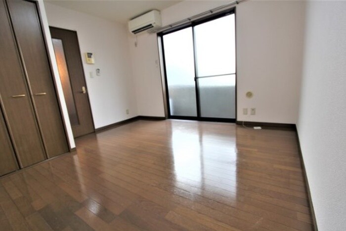 ルミエ－ル下條の物件内観写真