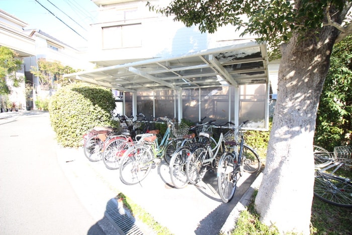 ファ－ストヒルズの物件外観写真