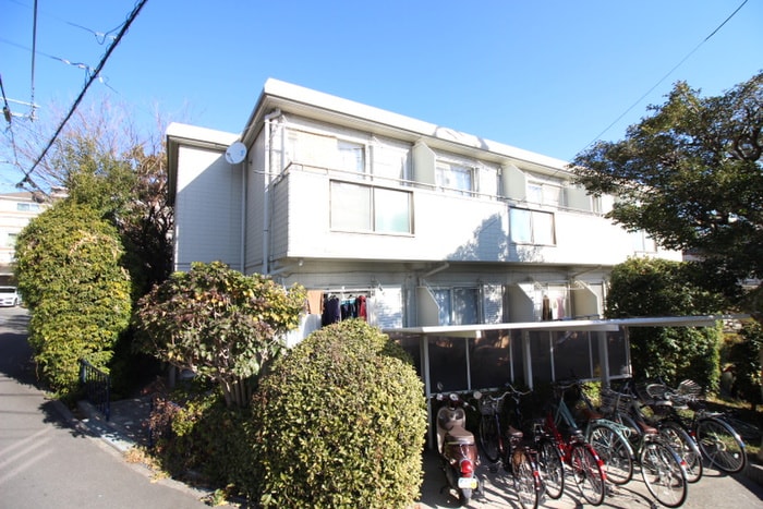 ファ－ストヒルズの物件外観写真