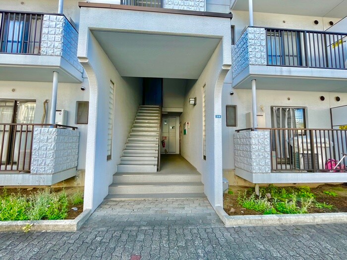 サンハイム南山本の物件外観写真