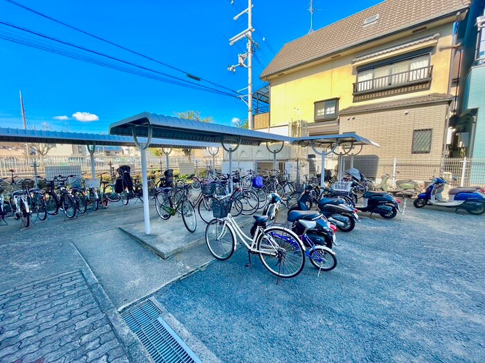 サンハイム南山本の物件外観写真