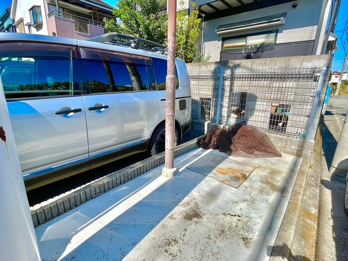 サンハイム南山本の物件外観写真